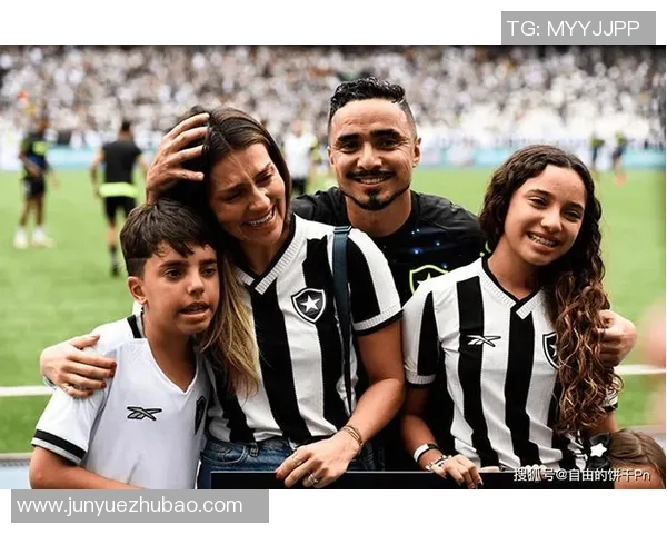 40位足球明星的妻子们生活揭秘她们背后的故事与风采