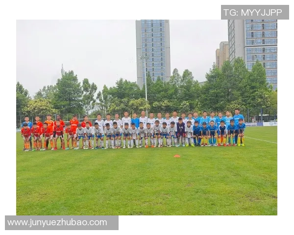 上海足球队的力量变革引发热议探索未来发展的新路径与挑战