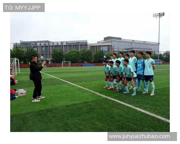 校园足球赛圆满落幕各队精彩表现引发热烈反响与观众热情支持 校园足球赛圆满落幕各队精彩表现引发热烈反响与观众热情支持